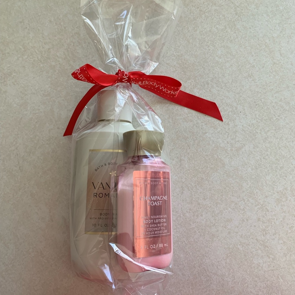 Bath & Body Works Vanilla & Champagne Duo